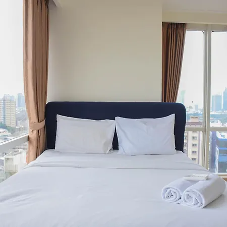 Spacious And Elegant 3Br At Menteng Park Apartment By Travelio